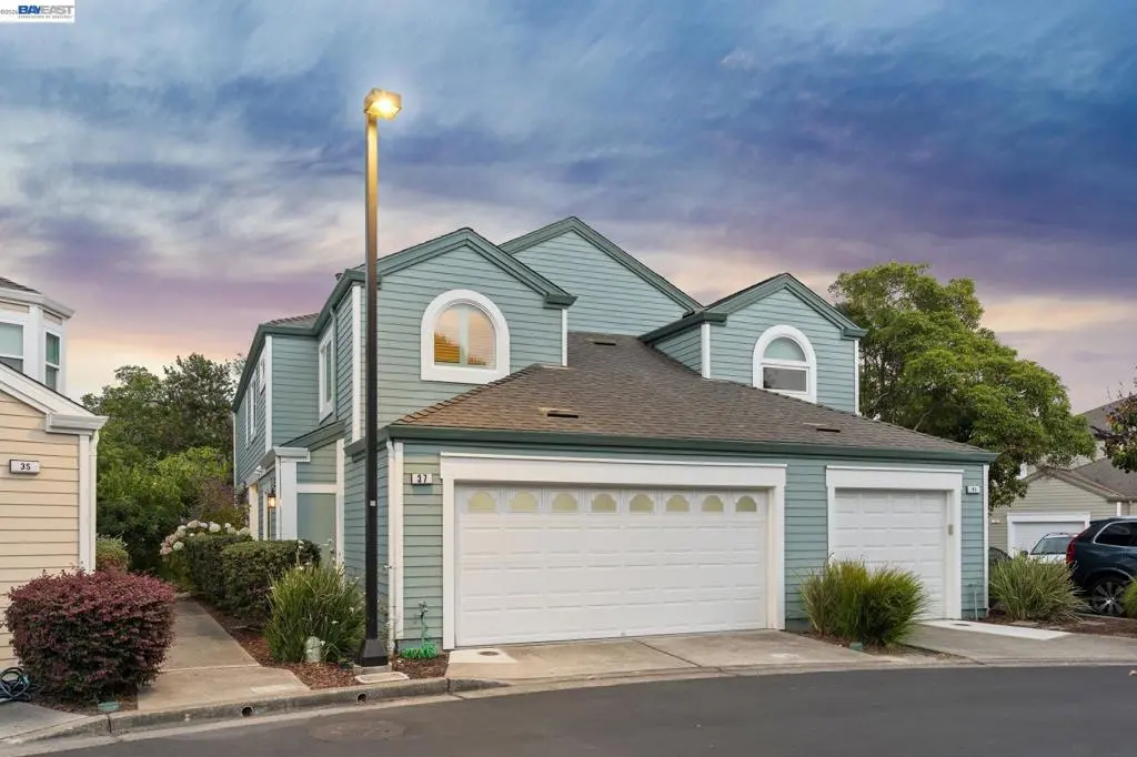 37 Oak Park Dr, Alameda, CA — listing photo 1