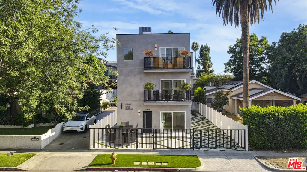 10826 Hesby Street, North Hollywood, CA — listing photo 1