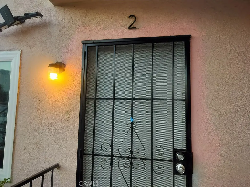 Apartment for rent at 11226 S Broadway, Los Angeles, CA featuring 2 beds and 1 bath