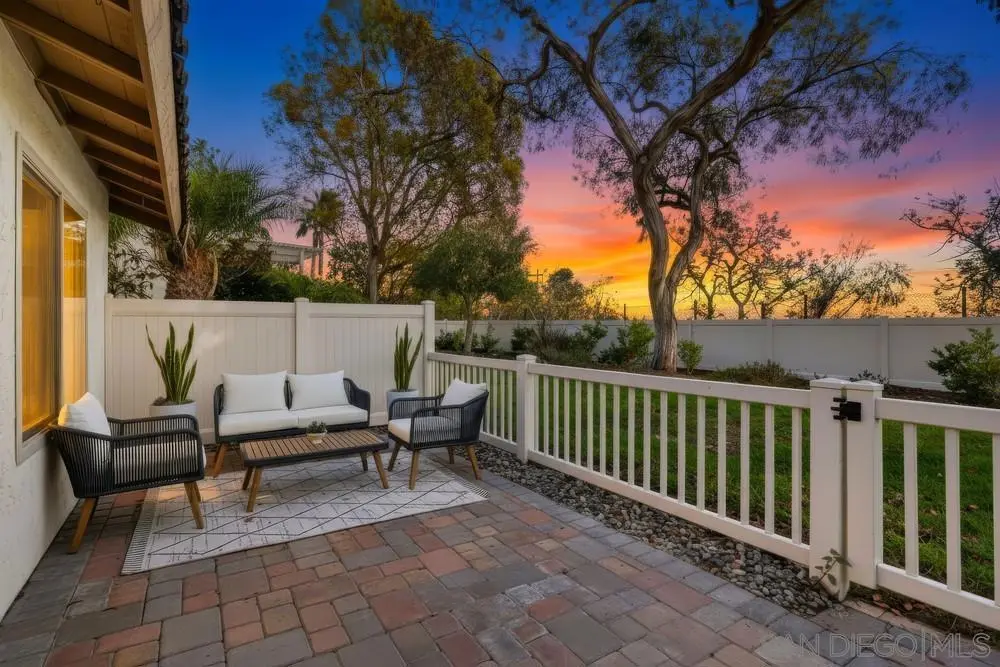 319 Volney Lane, Encinitas, CA — listing photo 1