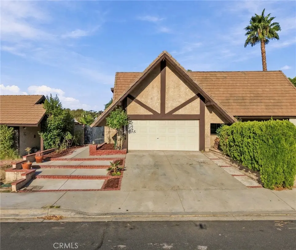 27175 Rio Garza, Valencia, CA — listing photo 1