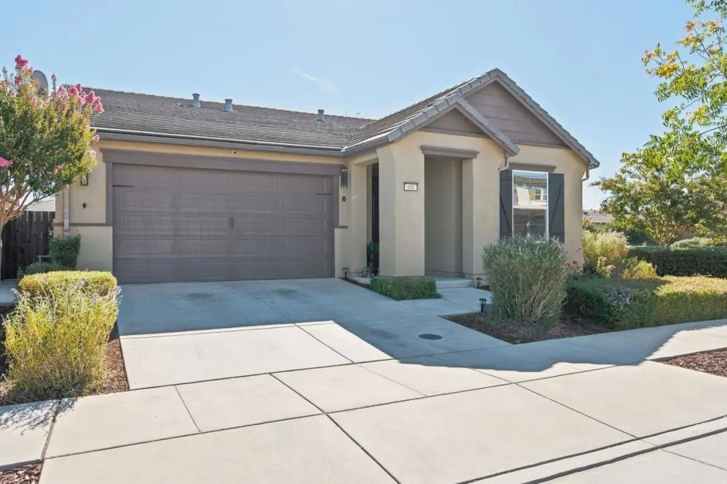 Single Family Residence for sale at 681 Segovia Drive, Hollister, CA featuring 3 beds and 3 baths