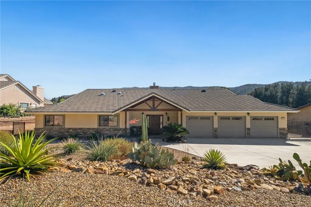 37297 Ironwood Drive, Yucaipa, CA — listing photo 1