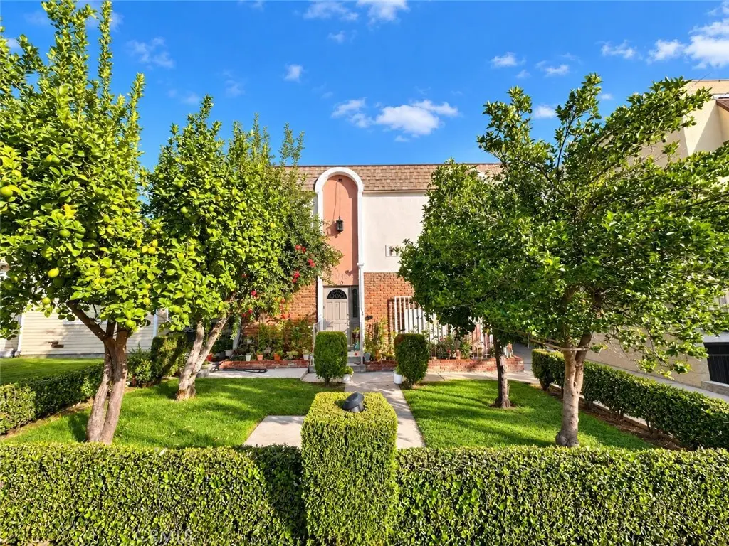 1126 Elm Avenue 4, Glendale, CA — listing photo 1
