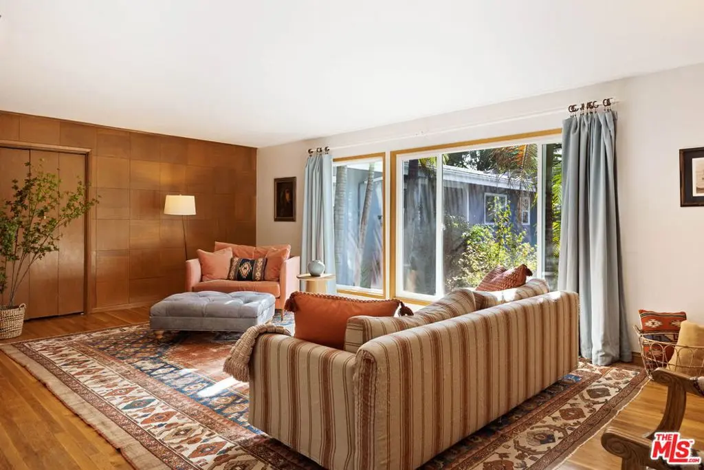 4252 Fair Avenue 10, Los Angeles, CA — listing photo 1