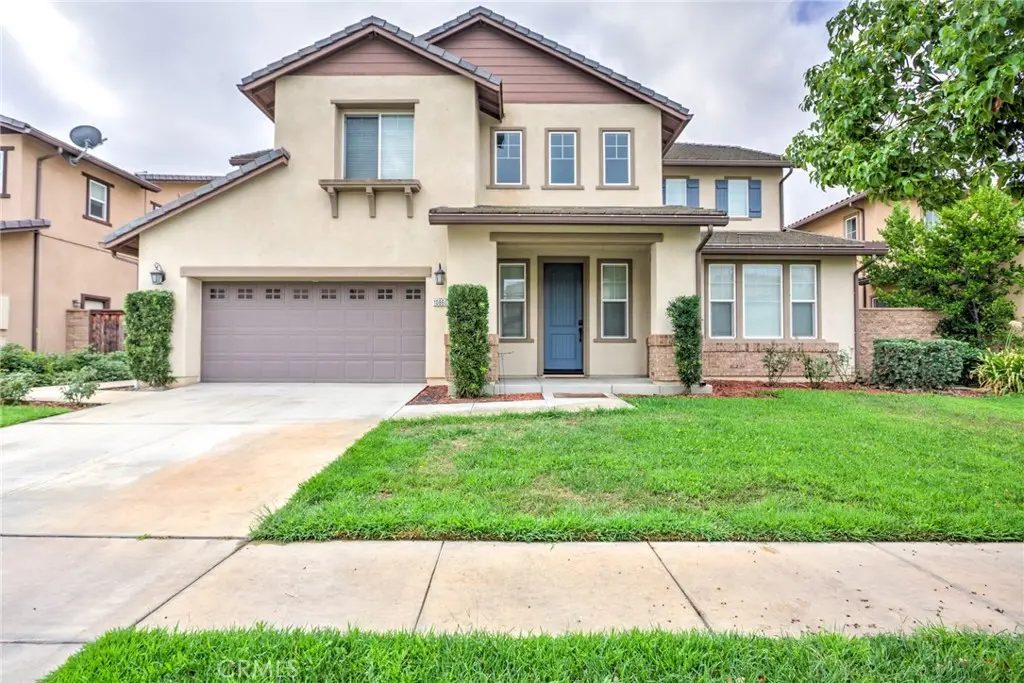 10860 Portofino, Riverside, CA — listing photo 1