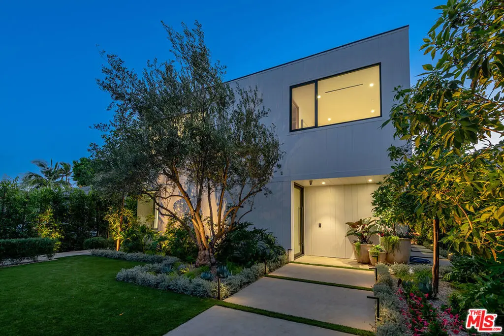 2031 Glyndon Avenue, Venice, CA — listing photo 1