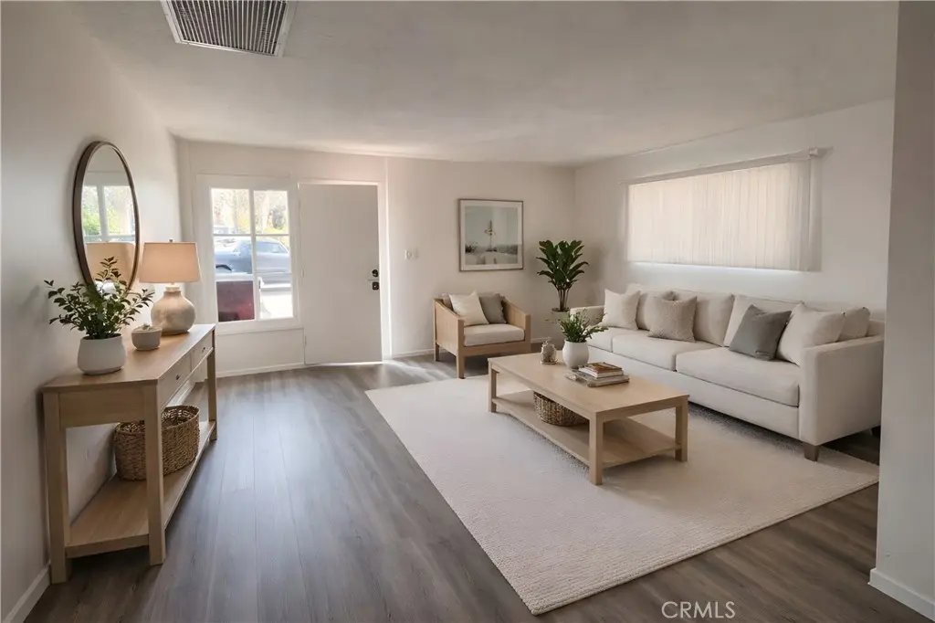 Residential Lease for rent at 51049 Eisenhower 9, La Quinta, Riverside County, CA featuring 2 beds and 2 baths