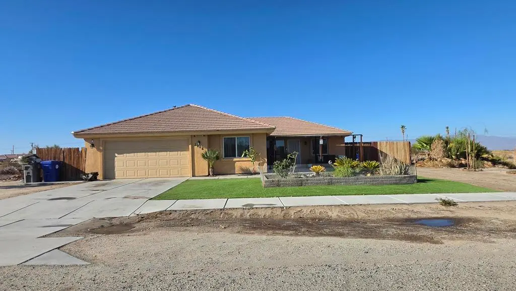 1206 China Sea Avenue, Thermal, CA — listing photo 1