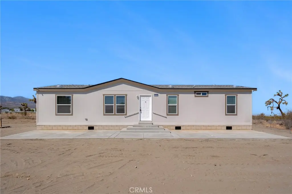 11824 Azure View Road, Pinon Hills, CA — listing photo 1