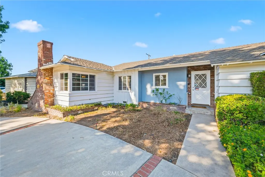 Single Family Residence for rent at 1033 Encino, Arcadia, CA featuring 3 beds and 2 baths