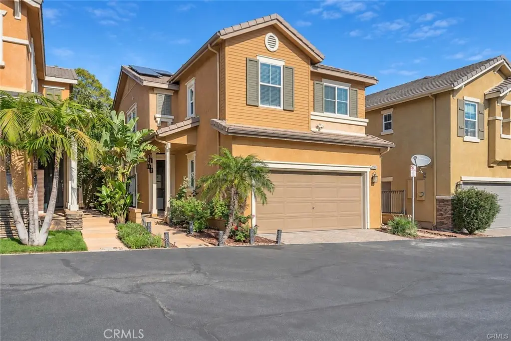 28215 Clementine Drive, Saugus, CA — listing photo 1