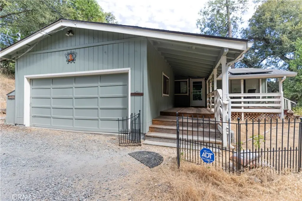 21871 Fallview, Sonora, CA — listing photo 1