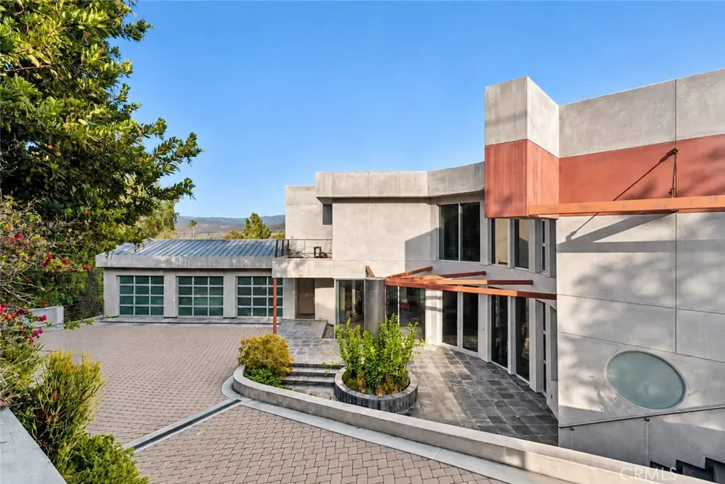 10182 Cowan Heights Drive, North Tustin, CA — listing photo 1