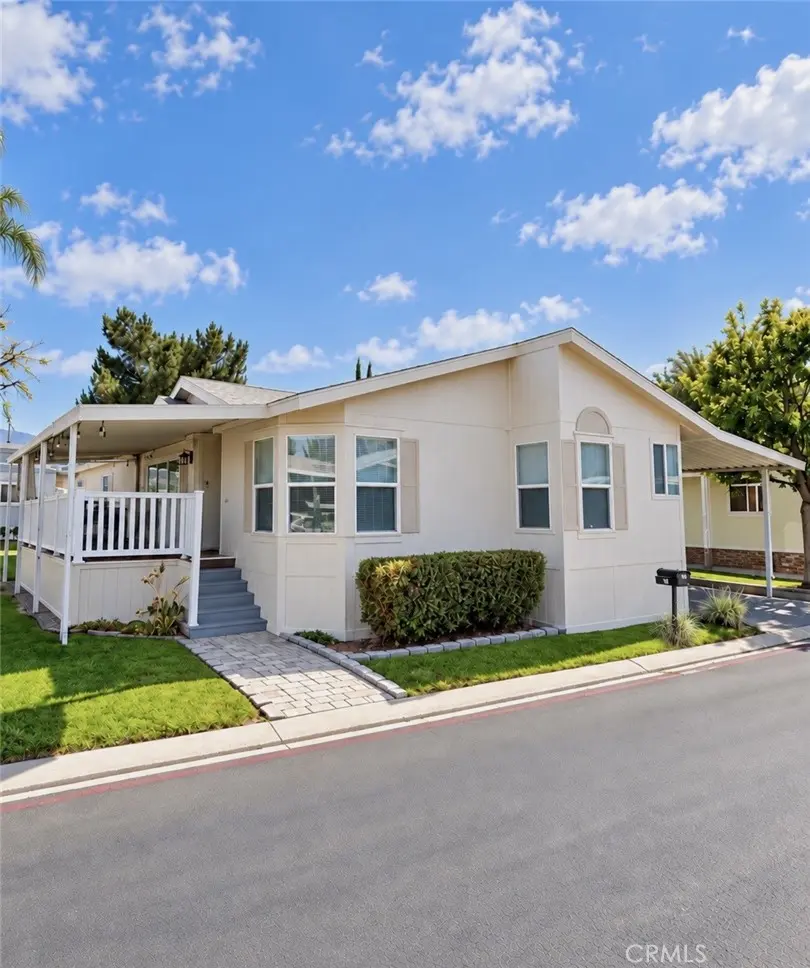 27361 Sierra Highway 119, Canyon Country, CA — listing photo 1