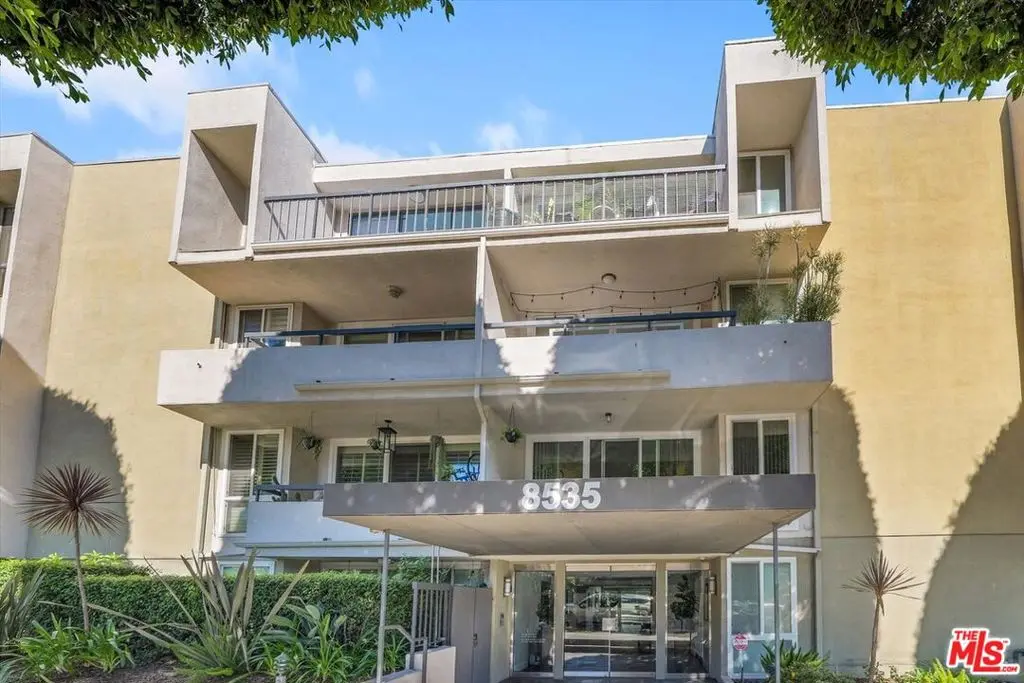 8535 W West Knoll Drive 301, West Hollywood, CA — listing photo 1