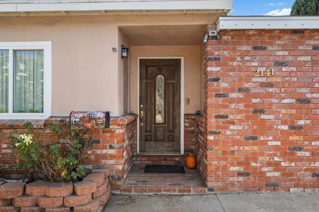 2141 Boundary, San Diego, CA — listing photo 1
