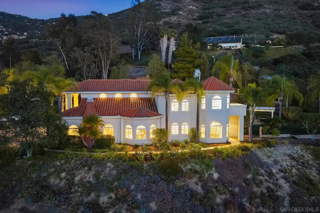 18151 Old Coach Rd, Poway, CA — listing photo 1