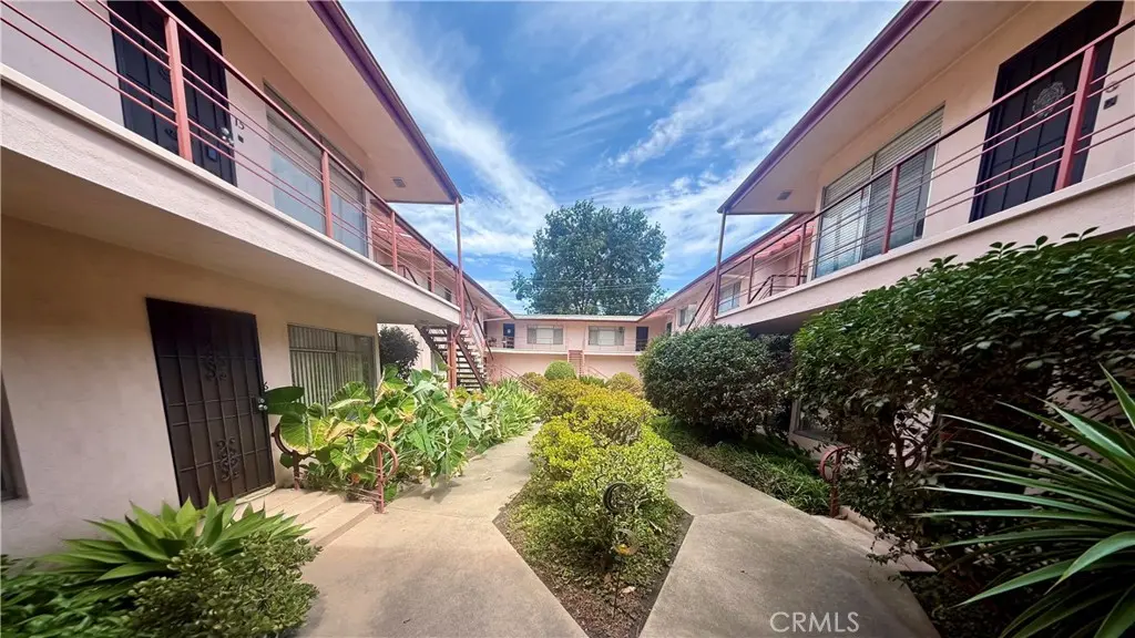 1001 French, Santa Ana, CA — listing photo 1