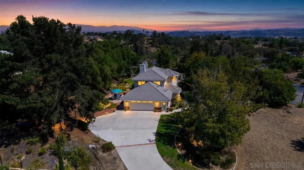 1474 Via Encinos, Fallbrook, CA — listing photo 1