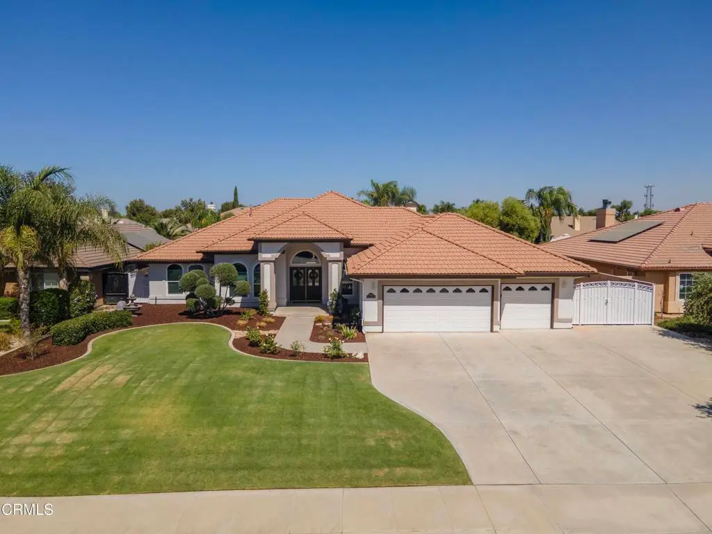 13806 Table Rock Avenue, Bakersfield, CA — listing photo 1