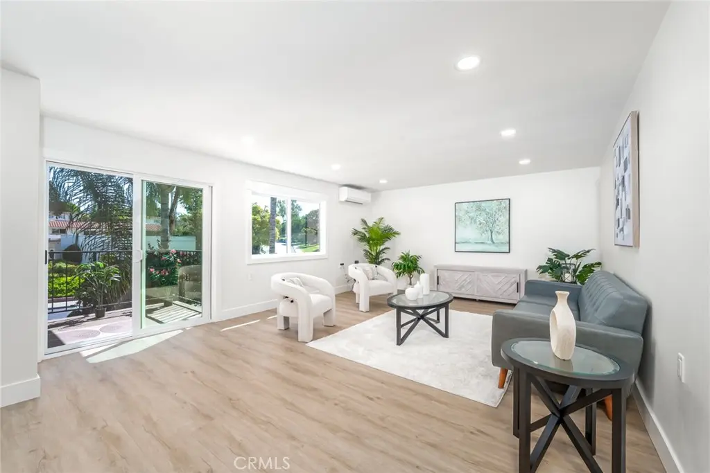 2393 Via Mariposa West 2F, Laguna Woods, CA — listing photo 1