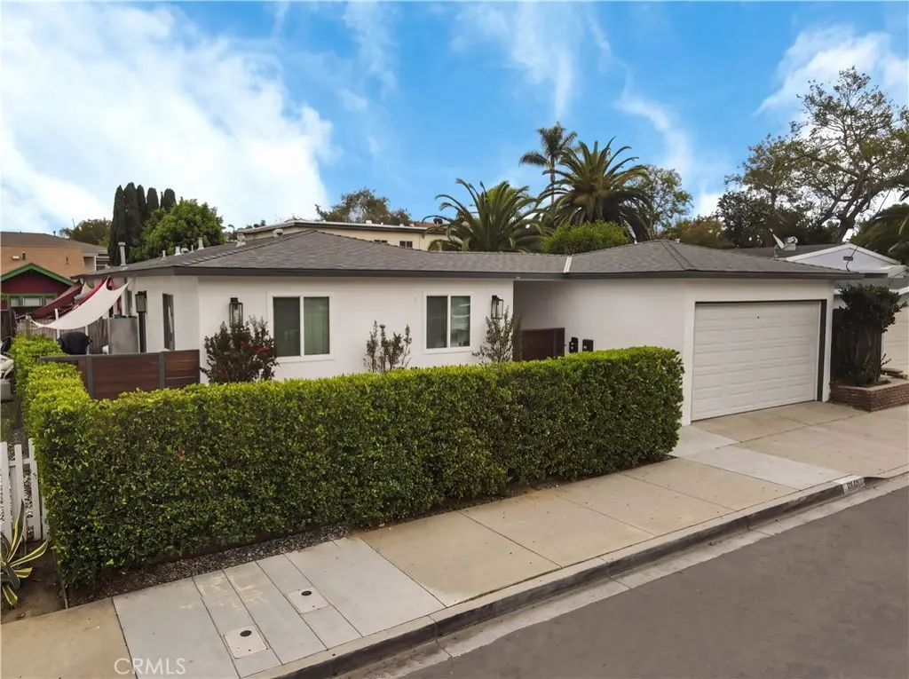 Duplex for sale at 4409 E 10th Street, Long Beach, CA