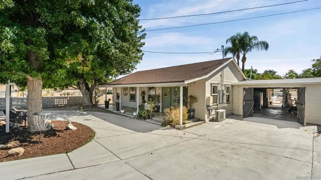 Single Family Residence for sale at 32726 Wesley, Wildomar, CA featuring 4 beds and 3 baths