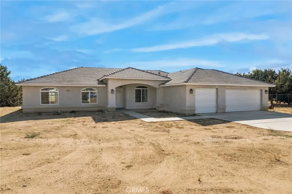 8537 11th Avenue, Hesperia, CA — listing photo 1