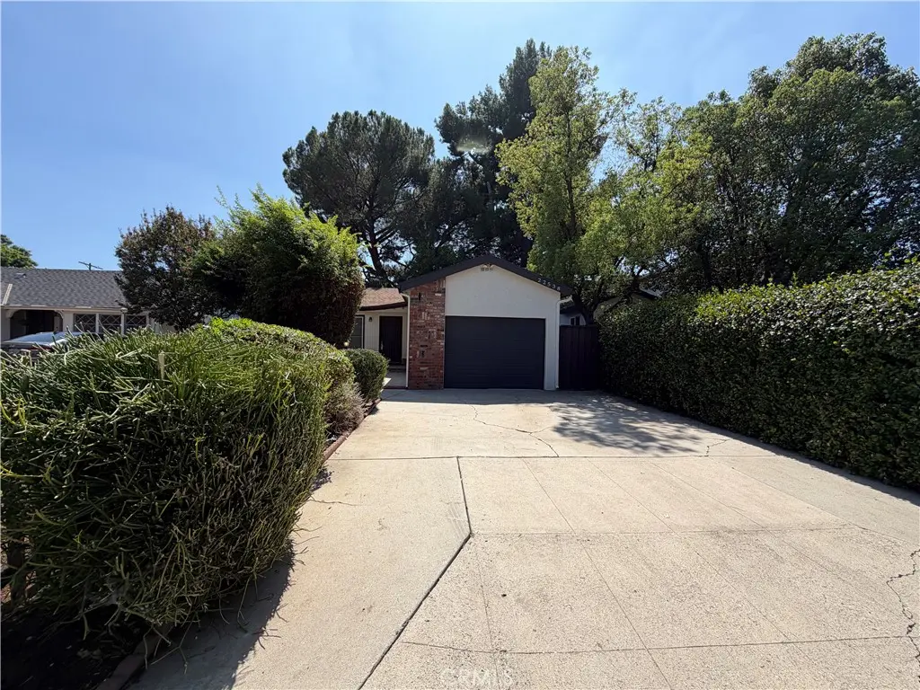 22538 Berdon Street, Woodland Hills, CA — listing photo 1