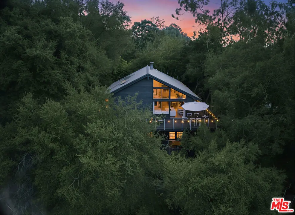 1825 Helmet Trail, Topanga, CA — listing photo 1