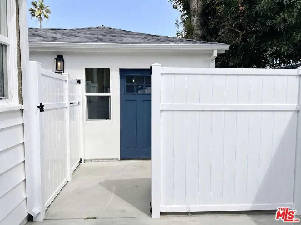 15225 Valleyheart Drive, Sherman Oaks, CA — listing photo 1