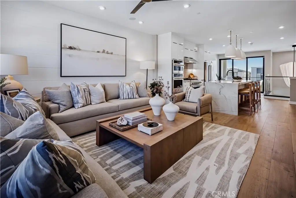 105 Sawtelle, Irvine, CA — listing photo 1