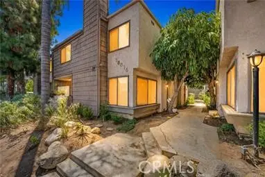 18316 Hatteras 20, Tarzana, CA — listing photo 1