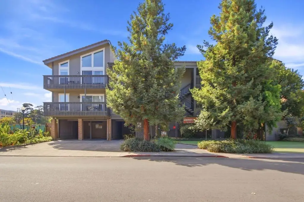 480 E Okeefe Street 305, East Palo Alto, CA — listing photo 1