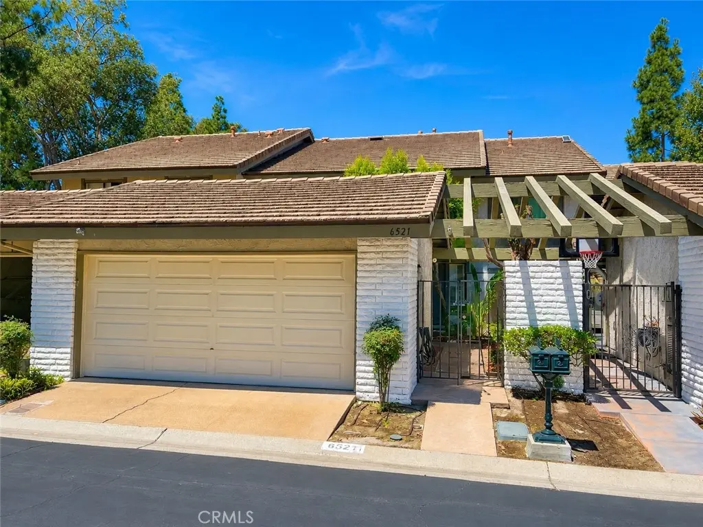 6521 E Paseo Alcazaa, Anaheim, CA — listing photo 1