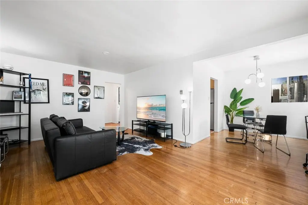 Condominium for sale at 438 Cedar 7, Long Beach, CA featuring 1 bed and 1 bath