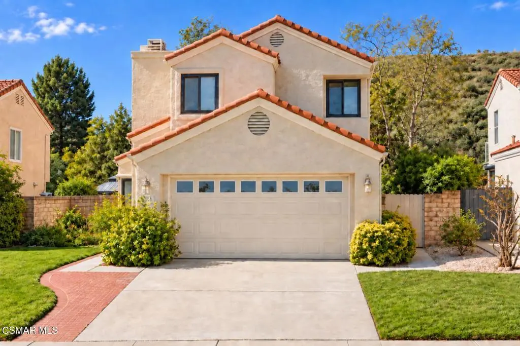 6879 Pecan Avenue, Moorpark, CA — listing photo 1