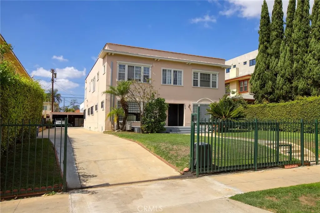 1547 S Wilton, Los Angeles, CA — listing photo 1