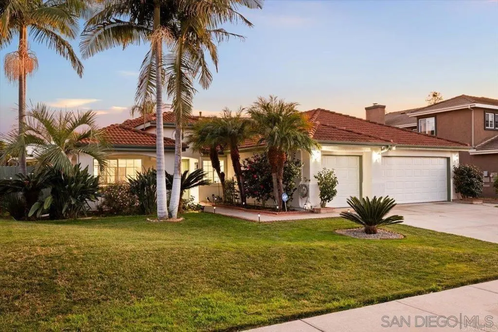 1639 Shire Ave, Oceanside, CA — listing photo 1