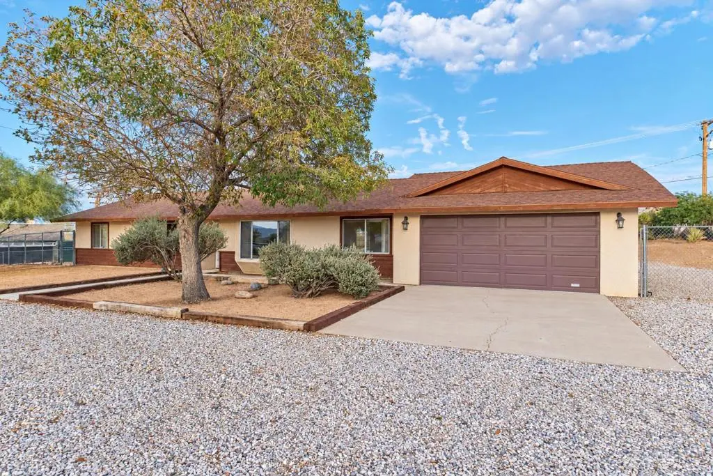 Single Family Residence for rent at 8395 Keats Avenue, Yucca Valley, CA featuring 3 beds and 2 baths