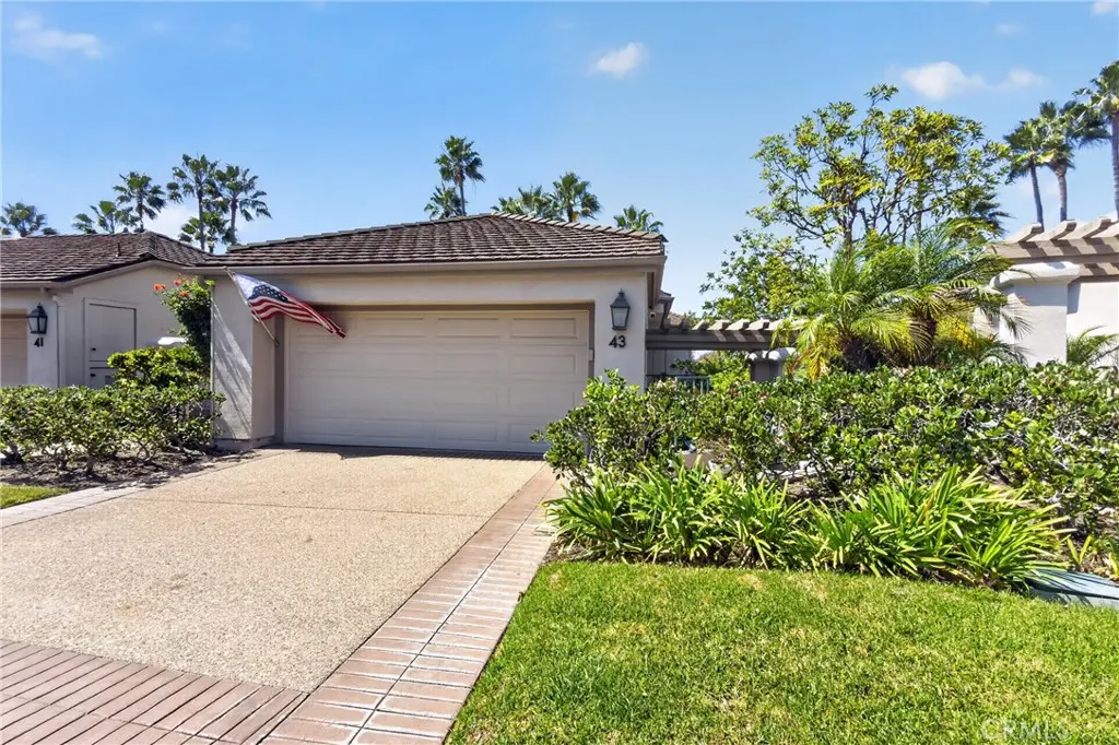 43 Seabrook Cove, Newport Beach, CA — listing photo 1