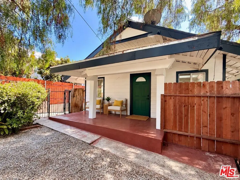 Condominium for rent at 1704 Grafton Street 1706, Los Angeles, CA featuring 3 beds and 2 baths