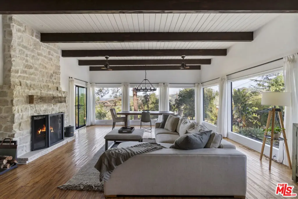 19901 Grand View Drive, Topanga, CA — listing photo 1