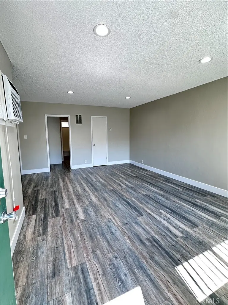13520 Rye Street, Sherman Oaks, CA — listing photo 1
