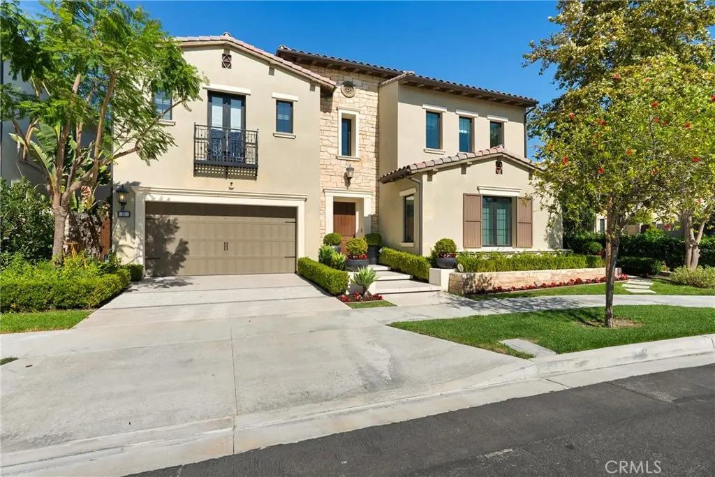 Single Family Residence for rent at 51 Kite, Irvine, CA featuring 5 beds and 6 baths