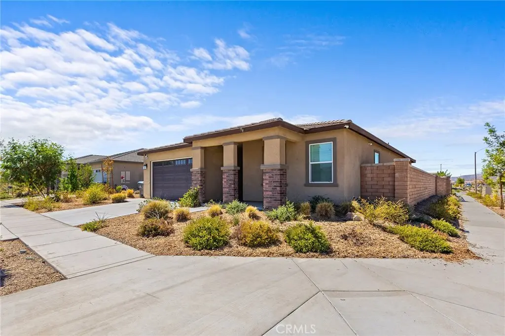 29081 Soffel, Winchester, CA — listing photo 1