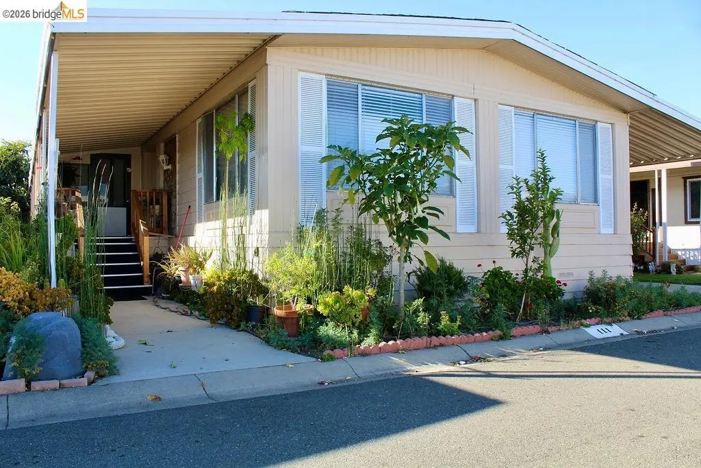 Manufactured In Park for sale at 4141 Deep Creek Rd, Fremont, CA featuring 2 beds and 2 baths