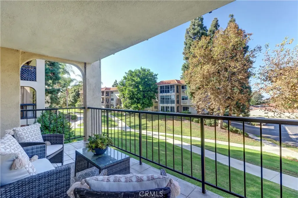 3243 San Amadeo 2F, Laguna Woods, CA — listing photo 1