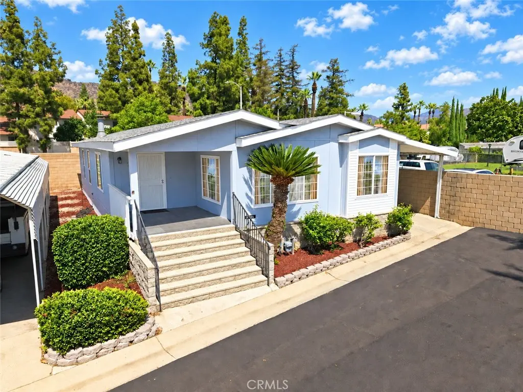 840 E Foothill 205, Azusa, CA — listing photo 1